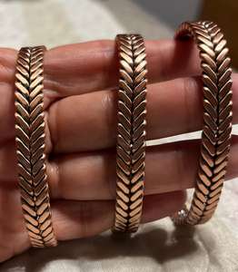 Bracelet en cuivre massif réglable fait main, design traditionnel, pour la santé et la mode, qualité supérieure - Product Image 3