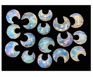 Brazalete Curativo de Ágata Opalita Grabada a Mano con Luna Creciente, Pulido, Signos Zodiacales, Joyería de Amor, Alma Gemela y Alineación Cósmica - Product Image 5