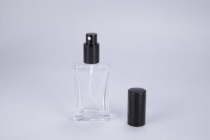 Botella de perfume de lujo, tapa de madera - Product Image 3