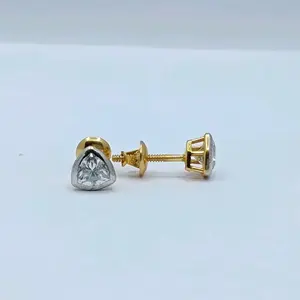 Exquisitos Pendientes Minimalistas Chapados en Oro de 22K para Mujer con Circonita Brillante de Corte Trillón en un Elegante Engaste de Bisel - Product Image 1