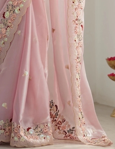 Sari de organza de viscosa adornado con detalles KV para ocasiones festivas - Sin arrugas y reversible - Product Image 5