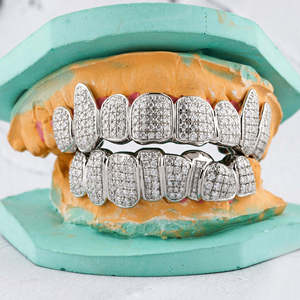 Ensemble complet de grillz en moissanite unisexe, style hip-hop, plaqué or rose, argent sterling, micro-incrustation taille brillant, pour usage quotidien - Product Image 1