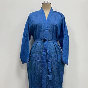 Kimono long en soie indienne, patchwork uni, col en V, style bohème, robe de plage d'été, peignoir confortable, fait main, maternité, devant ouvert - Product Image 1