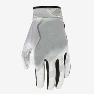 Gants de football sur mesure en cuir, légers et écologiques, prix de gros, couleurs et tailles personnalisées, fabriqués au Pakistan - Product Image 4