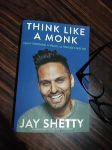 Piensa como un monje de Jay Shetty, libro de bolsillo sobre autoayuda, motivación espiritual, mindfulness y crecimiento personal. - Product Image 5