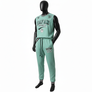 เสื้อยืดแขนกุดผู้ชายและกางเกงจ็อกเกอร์ ผ้าฝ้ายผสมโพลีเอสเตอร์เนื้อฟลีซ สีเขียวมิ้นท์ ลายทาง ปักโลโก้ ชุด 2 ชิ้น สำหรับผู้ชาย - Product Image 4