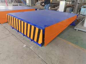 แท่นขนส่งสินค้าพร้อมซีลนำเข้า สะพานขึ้นรถบรรทุกแบบติดตั้งถาวร แท่นปรับระดับแบบอยู่กับที่ แท่นยกแบบใหม่ ระบบไฮดรอลิกสำหรับโรงแรมและร้านค้าปลีก - Product Image 6