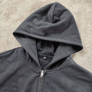 Sweat à capuche pour homme en coton et polyester mélangé, teint en pièce, avec strass, finition délavée, manches longues - Product Image 3