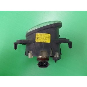 Luz Antiniebla Usada Clase B Derecha A2518200856 - Product Image 2
