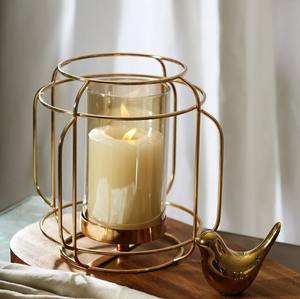 Portavelas de alambre metálico dorado con campana de cristal, jaula vintage dorada, linterna para velas tipo huracán, decoración ecológica para el hogar - Product Image 2