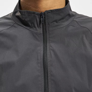 ชุดวอร์มผู้ชายขายดี เสื้อแจ็คเก็ตกันลมน้ำหนักเบาและกางเกงขายาว สีพื้นเรียบง่าย ชุดลำลองสำหรับวิ่งและออกกำลังกาย - Product Image 5