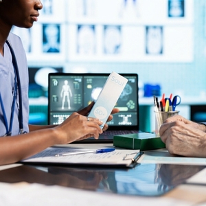 Centre de gestion du flux de travail des patients et tableau de bord de gestion de la pratique clinique de l'hôpital rénal de Sialkot - Product Image 2