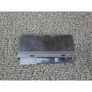 ECU และโมดูลคอมพิวเตอร์มือสองสำหรับรถยนต์ซีรีส์ 5 รุ่น 6135917606901 - Product Image 4