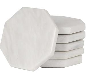 Sous-verre en marbre blanc à l'aspect irrégulier, option sur mesure disponible, style granit, pour tasses à thé, café et boissons chaudes. - Product Image 1