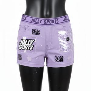 Shorts en denim lavande pour femme, en coton et polyester de qualité supérieure, avec panneaux transparents en PVC et logo personnalisé. - Product Image 4