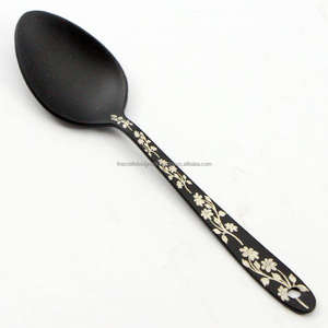 ชุดช้อนส้อมสแตนเลสงานฝีมือ ดีไซน์ OEM สำหรับงานเทศกาล ใช้ซ้ำได้ ราคาขายส่ง - Product Image 2