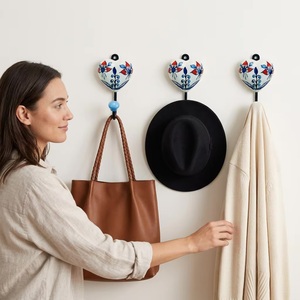 Crochet mural en céramique fait main Ba avec motif floral, style vintage, crochet simple pour vêtements - Product Image 3