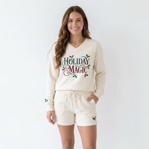 Conjunto de 2 piezas de sudadera con cuello en V y letras navideñas para mujer, pantalones cortos de forro polar, ropa de estar por casa - Product Image 5
