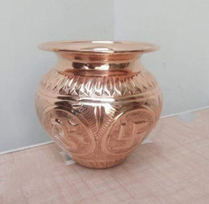 ทองแดง Kalash lota ทำด้วยมือสำหรับเทศกาล pooja Kalash ทองแดง lota สำหรับกิจกรรมทางศาสนาที่ทำโดยงานฝีมือ - Product Image 1