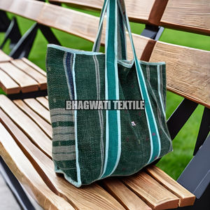 Haute qualité indien Vintage Kantha imprimé coton matelassé fourre-tout sac à bandoulière Logo personnalisé idéal pour un usage quotidien voyage en gros - Product Image 2