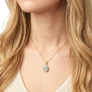 Collar Solitario de Moissanita Certificada con Corte Pera, Chapado en Oro Rosa sobre Plata de Ley, Forma de Lágrima, Longitud Ajustable, Lujo - Product Image 3