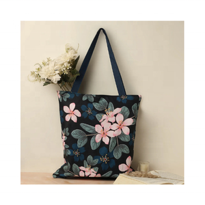 Vente en gros 100% coton avec Dieu Tout est possible Sacs fourre-tout brodés réutilisables écologiques Unisexe de voyage certifiés GOTS - Product Image 4