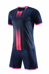 เสื้อฟุตบอลโพลีเอสเตอร์ยุโรปสำหรับผู้ใหญ่แบบ unisex ขายดี ชุดยูนิฟอร์มฟุตบอลโพลีเอสเตอร์ปักลายตามสั่งสำหรับการพิมพ์ - Product Image 5