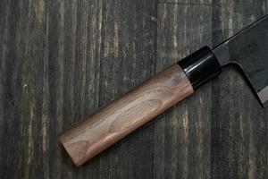 Cuchillo de Cocina Gyuto Tosa-uchihamono con Hoja de Acero al Carbono, Mango de Madera, Ambidiestro, Ecológico, Construcción Forjada - Product Image 2