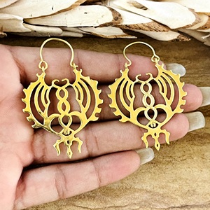 Boucles d'oreilles créoles ethniques au design unique, style tribal filigrané, en laiton plaqué or 18 carats, pour femmes, style bohème et gothique, vente en gros - Product Image 2