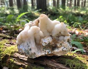 Cristal de quartz druzy naturel, pièce unique disponible pour la fabrication de bijoux, pierre la plus courante, 100% naturelle, forme irrégulière, moins de pierres précieuses en vrac. - Product Image 1