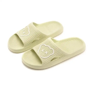 Nouvelles pantoufles d'intérieur 2026 en gros pour hommes et femmes, en EVA, résistantes à l'usure, légères, pour couples, été - Product Image 4
