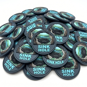 Badge rond en PVC et caoutchouc personnalisé, à fixation auto-agrippante, pour machines forestières lourdes, direct usine - Product Image 5