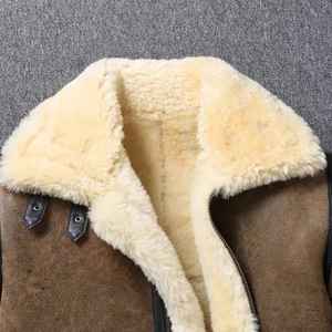 เสื้อแจ็คเก็ตหนังแกะแท้คุณภาพสูงสำหรับผู้ชาย ดีไซน์พอดีตัว ผลิตจากหนังแท้ 100% - Product Image 3