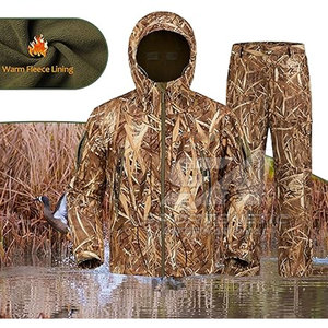 Tenue de chasse haut de gamme pour l'extérieur avec tissu résistant, idéale pour l'aventure - Product Image 5