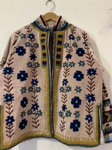 Veste courte en velours de coton respirant, brodée à la main, ethnique, unisexe, vintage, style bohème, motif floral, ouverte sur le devant, chic bohème - Product Image 5
