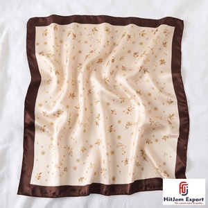 Écharpe à impression numérique personnalisée, tissu léger, marque privée, qualité supérieure, fabricant textile OEM ODM, tissu personnalisé Bali - Product Image 2
