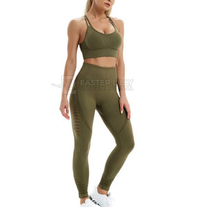 Conjunto de Yoga para Mujer Hecho en Pakistán a Precio Económico, Conjunto de Yoga Cómodo para Mujer, Venta en Línea de Conjuntos de Yoga para Mujer - Product Image 3