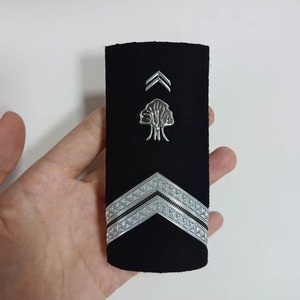 Epóletes de hombro de alta calidad, duraderos y de lujo, personalizados con tela de encaje 3D de estrellas, insignias de botón, accesorios decorativos para uniformes, venta al por mayor - Product Image 6