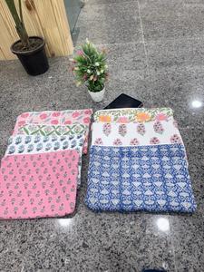 Pochette pour ordinateur portable en coton matelassé, faite à la main, avec motif floral, housse de protection avec fermeture éclair, taille personnalisée disponible. - Product Image 4