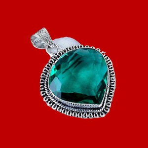Pendentif en pierre précieuse Apatite aquatique, argent sterling 925, fait main, forme cœur, style bohème vintage, cadeau d'anniversaire et de célébration pour femme - Product Image 3