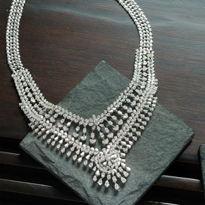 Collar llamativo de copo de nieve con cristales de imitación, corte de pera, engaste de garra, plata 925, joyería de moissanita - Product Image 3