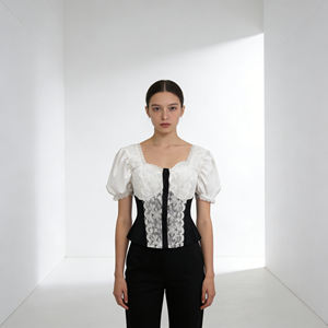 Oferta especial en Temu: Blusa corsé de encaje con patchwork a la moda para mujer, cuello corazón, manga abullonada, cintura ajustada, top informal y de fiesta. - Product Image 1