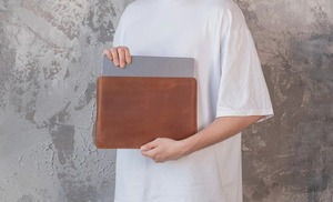 Factory Wholesale Custom Logo Vintage Business Sling Genuine Leather <b>Laptop</b> <b>Sleeve</b> for Men Durable Protective Design LS-0270 - Product Image 5