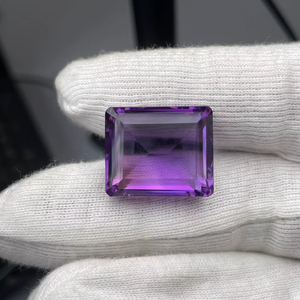 Ametista natural tallada en forma de cojín, 36.97 quilates, tamaño grande, calidad AAA, con brillo y color agradable, corte y pulido perfectos a precio económico. - Product Image 5