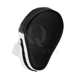 High Quality Leather <b>Focus</b> <b>Pads</b> for Martial Arts Practice with Ergonomic Design and Superior Hand Protection - Product Image 2