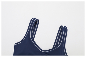 Ensemble de yoga deux pièces vert clair, haut court dos nu à encolure crantée, short taille haute élastique, sans couture, logo uni sur le devant, anti-plis - Product Image 3
