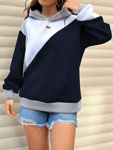 เสื้อฮู้ดผู้หญิงสีกรมท่าแบบคัลเลอร์บล็อก ทรงหลวมสบาย ผลิตจากผ้าคอตตอนผสม มีกระเป๋าหน้า - Product Image 4