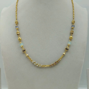 Elegante joyería artesanal de diseñador con cuentas doradas y piedras preciosas, estilo dokiyu, para mujeres, colección étnica para bodas y festividades. - Product Image 1