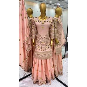 ชุดออกงานปาร์ตี้ของผู้หญิง XL จากดีไซเนอร์หรูหรา - Product Image 3