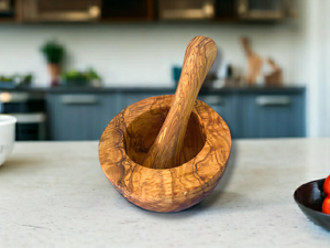 Ensemble mortier et pilon en bois, artisanal, durable, écologique, pour broyer les herbes et les épices, bol en bois de qualité alimentaire, pilon assorti - Product Image 4